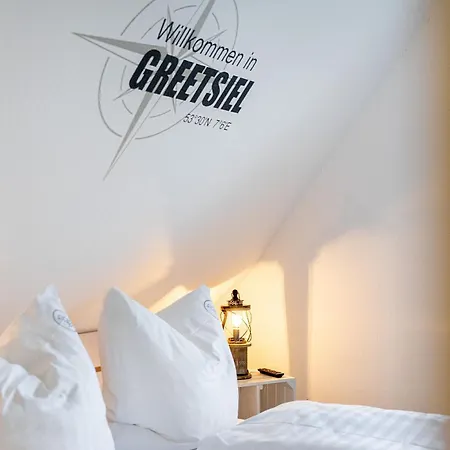 Neuland, Zwei Schlafzimmer, Ueberdachte Terrasse, Eingezaeunter Garten, Hund Willkommen! *